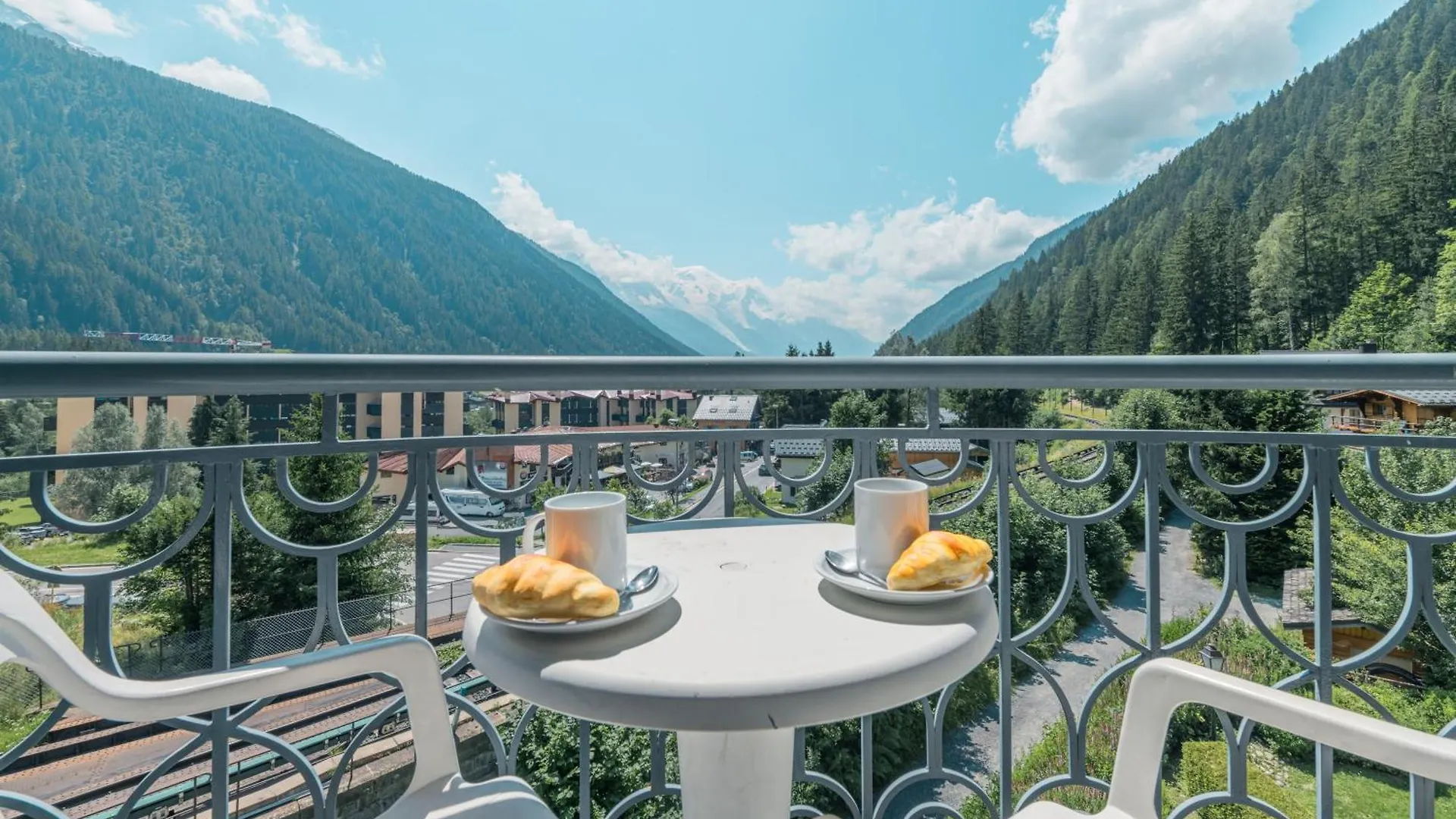 Contatos de Residence Le Cristal - Nant Blanc 15 - Happy Rentals